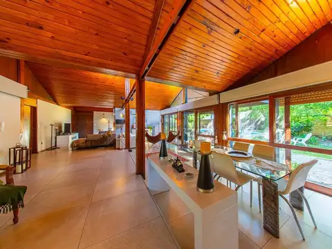 Avenida Morrison 8000