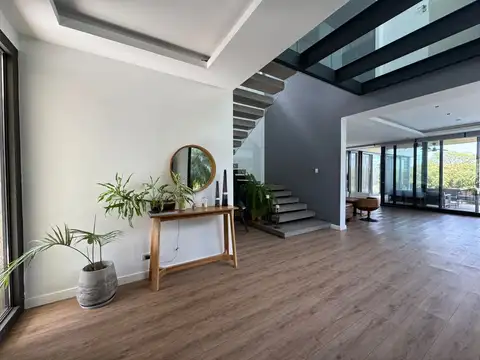 Casa en Venta en Otros barrios de Nordelta, USD 1.350.000