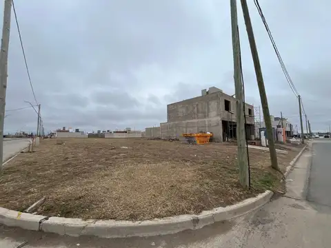 Lote en venta de 304mts en rincones de manantiales