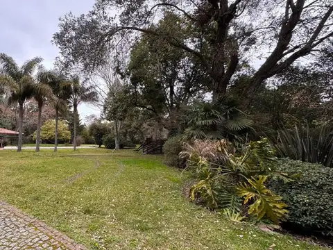 Calle 706 Oeste 2400