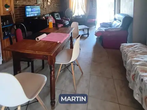 Casa 3 ambientes con 1 baño