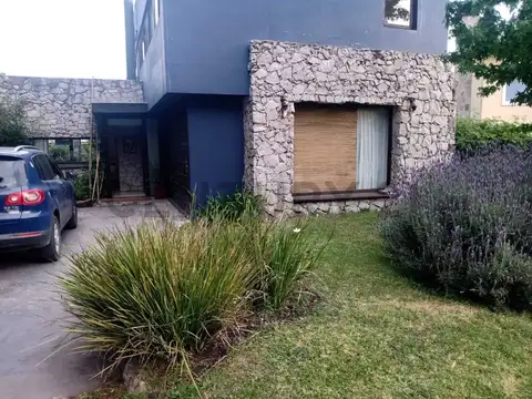 Rumenco Pinos 88 , Piso 0