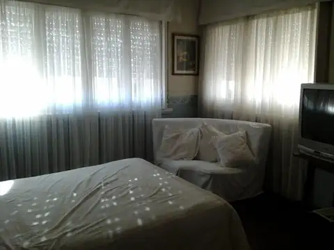 Venta casa de 4 ambientes en Rojas