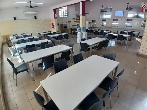 Galpon en Venta 28  mts Fondo