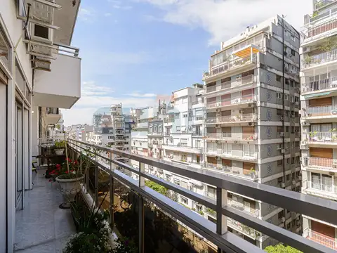 Departamento en Venta con 2 cocheras