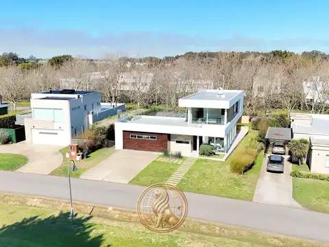 Casa en Venta de 4 dormitorios