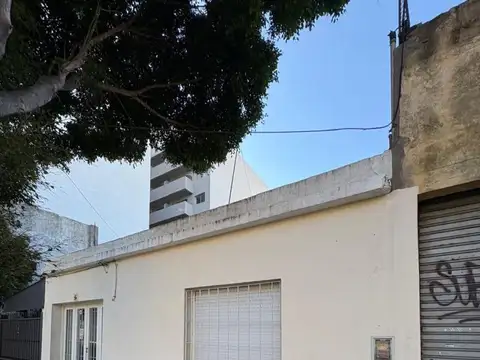 Almafuerte 3500, Piso PB