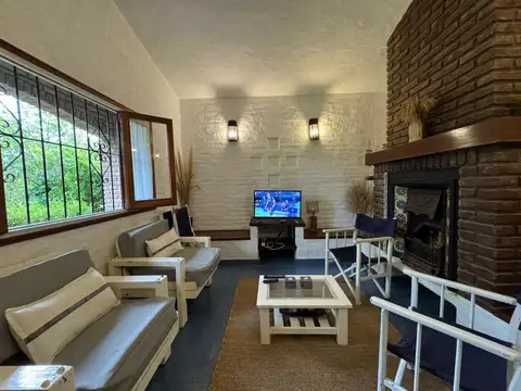 Casa en Alquiler de 3 dormitorios