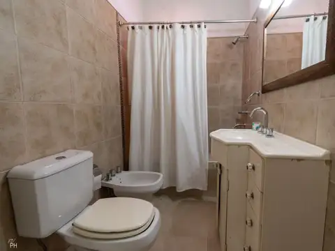 PH EN VENTA DOS DORMITORIOS ESPAÑA Y HOSPITALES