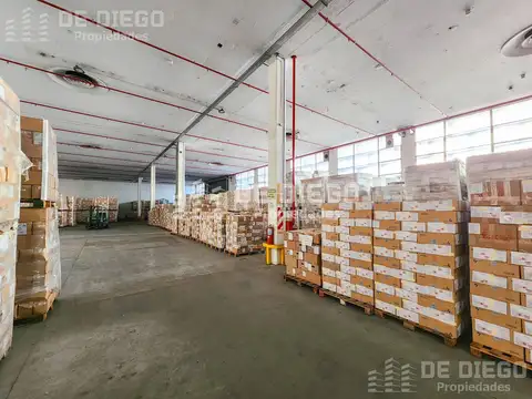 Alquiler deposito de 1380 m2 en predio con seguridad Villa Ballester San Martin