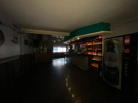 Local comercial sobre la calle Garibaldi