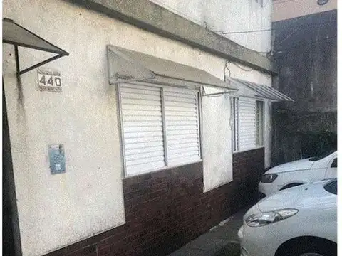 Rio Negro 400, Piso PB