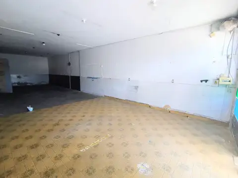 Local al frente en alquiler - San Juan 5300 - Rosario