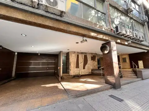 Venta de Cochera en Recoleta – Ubicada entre dos columnas – Cómoda y Segura