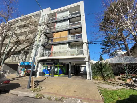 44 e/ 23 y 24 n 1432 Piso 1 Dpto D