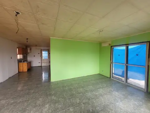 Casa 2 ambientes con 1 baño