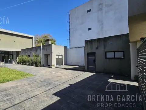 Local Salón De Eventos u Oficinas Céntrico