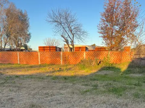 Terreno en Venta 50  mts Fondo