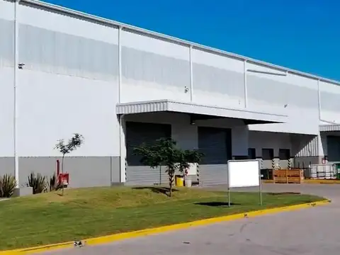 Centro Logístico AAA en Garín