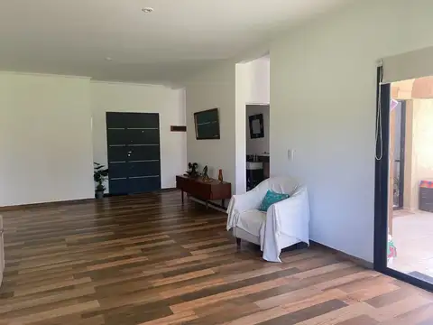 Bernardo de Irigoyen 100