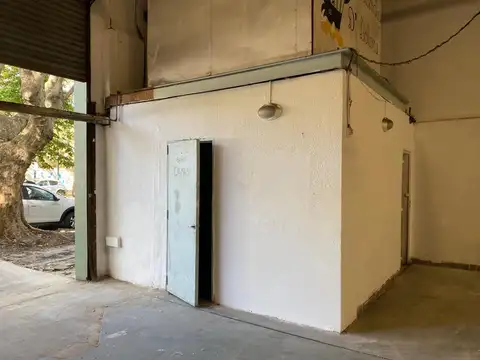 Galpon en Venta 50  mts Fondo