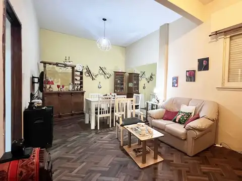 Depto Tipo Casa en Venta en Balvanera, USD 95.000