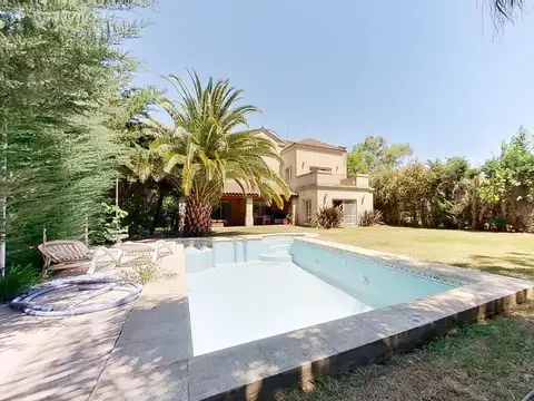 Casa en Alquiler de 5 dormitorios