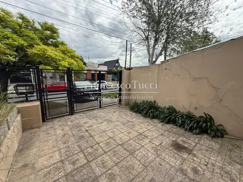Depto Tipo Casa en Venta de 4 ambientes