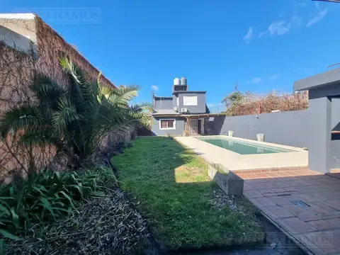 CASA EN VENTA - CENTRO DE PILAR, VILLA MORA- APTA CRÉDITO