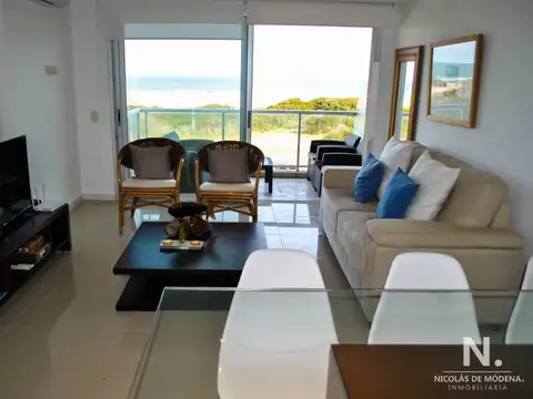 Hermoso departamento frente al mar