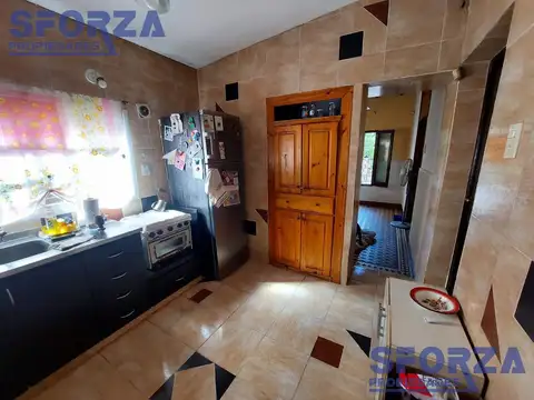 Casa 3 ambientes con 2 baños
