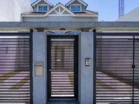 Depto Tipo Casa en Venta de 3 ambientes