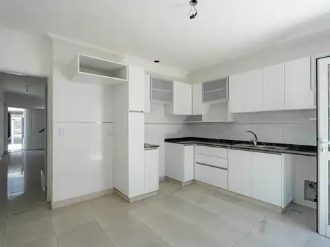 Depto Tipo Casa en Venta con 1 cocheras