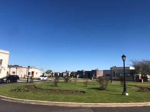 Pilar del Este San Ramiro 100