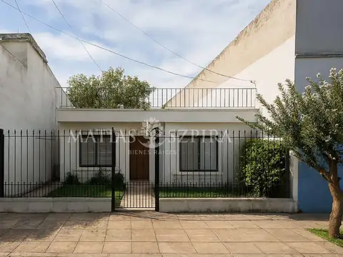 Casa - Venta - Argentina, La Matanza - PASTEUR 3818