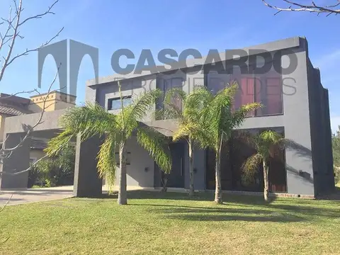 Casa en Alquiler de 4 dormitorios