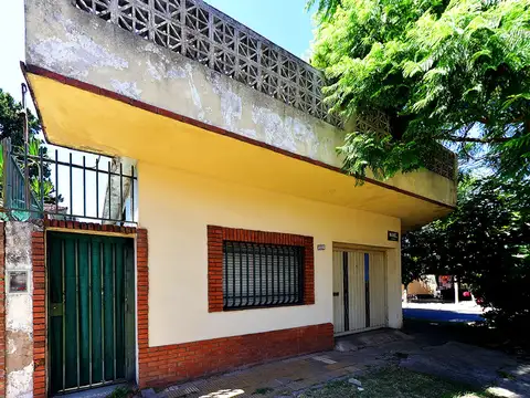 VENTA CASA 3 AMB  RAMOS MEJÍA PATIO TERRAZA PLANO