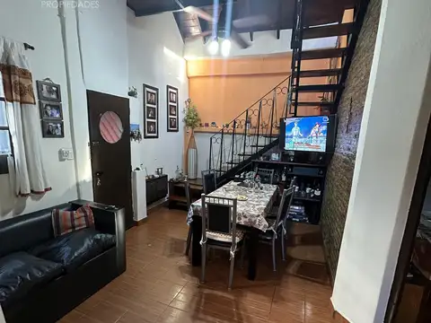 Depto Tipo Casa en Venta de 2 dormitorios