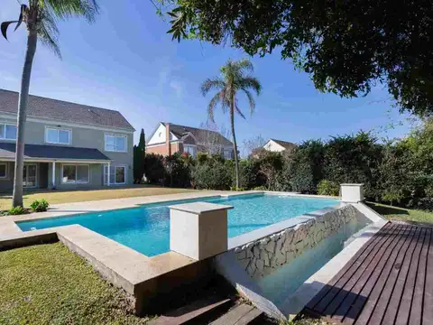 IMPECABLE CASA en Pilar Golf 5 dorm con piscina.