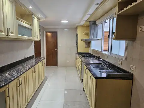 Departamento 5 ambientes con dependencia