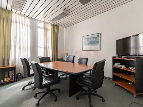 Bernardo de Irigoyen 300