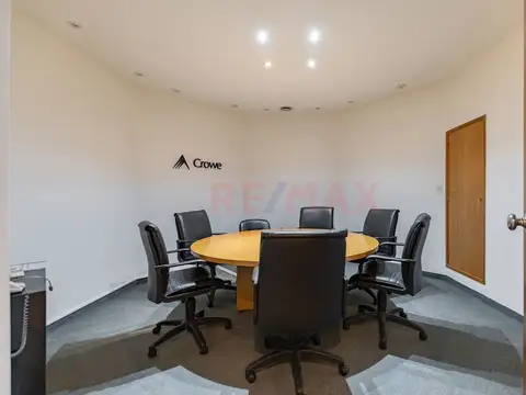 Oficina Monoambiente con 7 baños