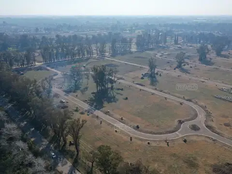 Campos en venta en Av Parque Pil S/N