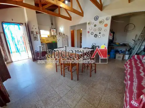 Casa 3 amb. - Lote Propio 400m2 - Excelente ubicación