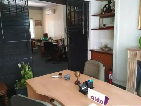 Oficina en Alquiler en Ciudad Vieja, $ 35.000