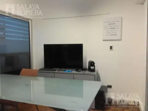 Oficina en venta en el Centro con cochera. Ideal Inversor Con renta