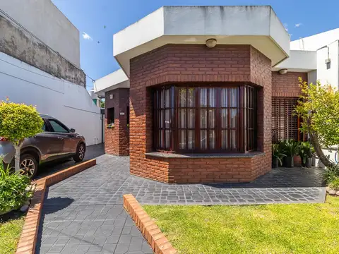 Apta crédito, casa  3ambientes Berazategui