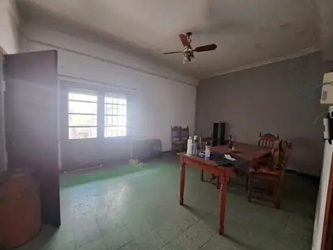 Depto Tipo Casa en Venta 50 años