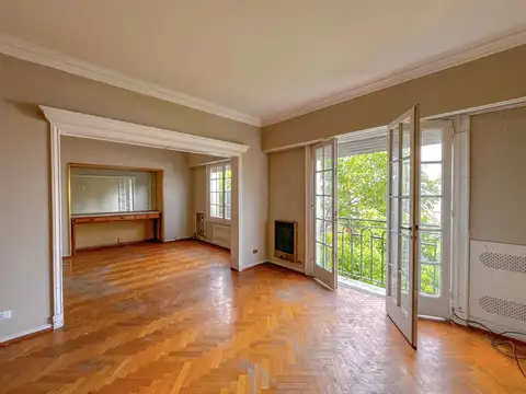 Departamento 4 ambientes con dependencia al Frente