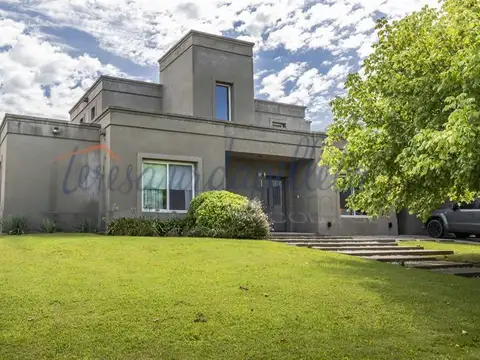 Casa en venta con renta en Pilará- La Berlina
